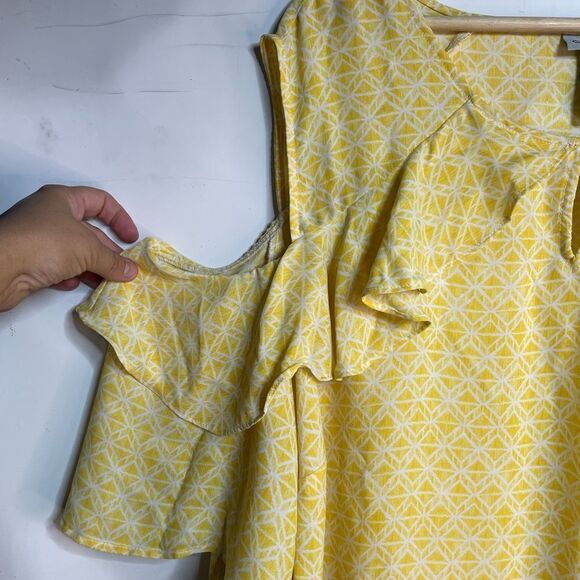 5 for $25🔥Catherines Ombre‎ Yellow Cold Shoulder Blouse 3X (26/28W) - Picture 4 of 6